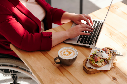 Why Taking Your Lunch Breaks Seriously Boosts Your Mental Health